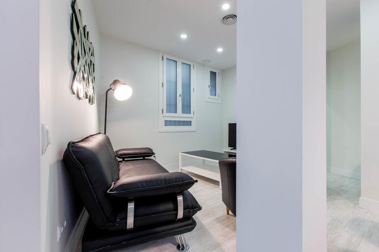 דירות Bookinmadrid Com - Cascorro Sq 18 Pax מראה חיצוני תמונה