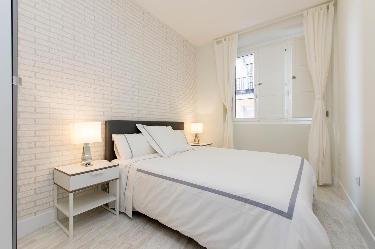 דירות Bookinmadrid Com - Cascorro Sq 18 Pax מראה חיצוני תמונה