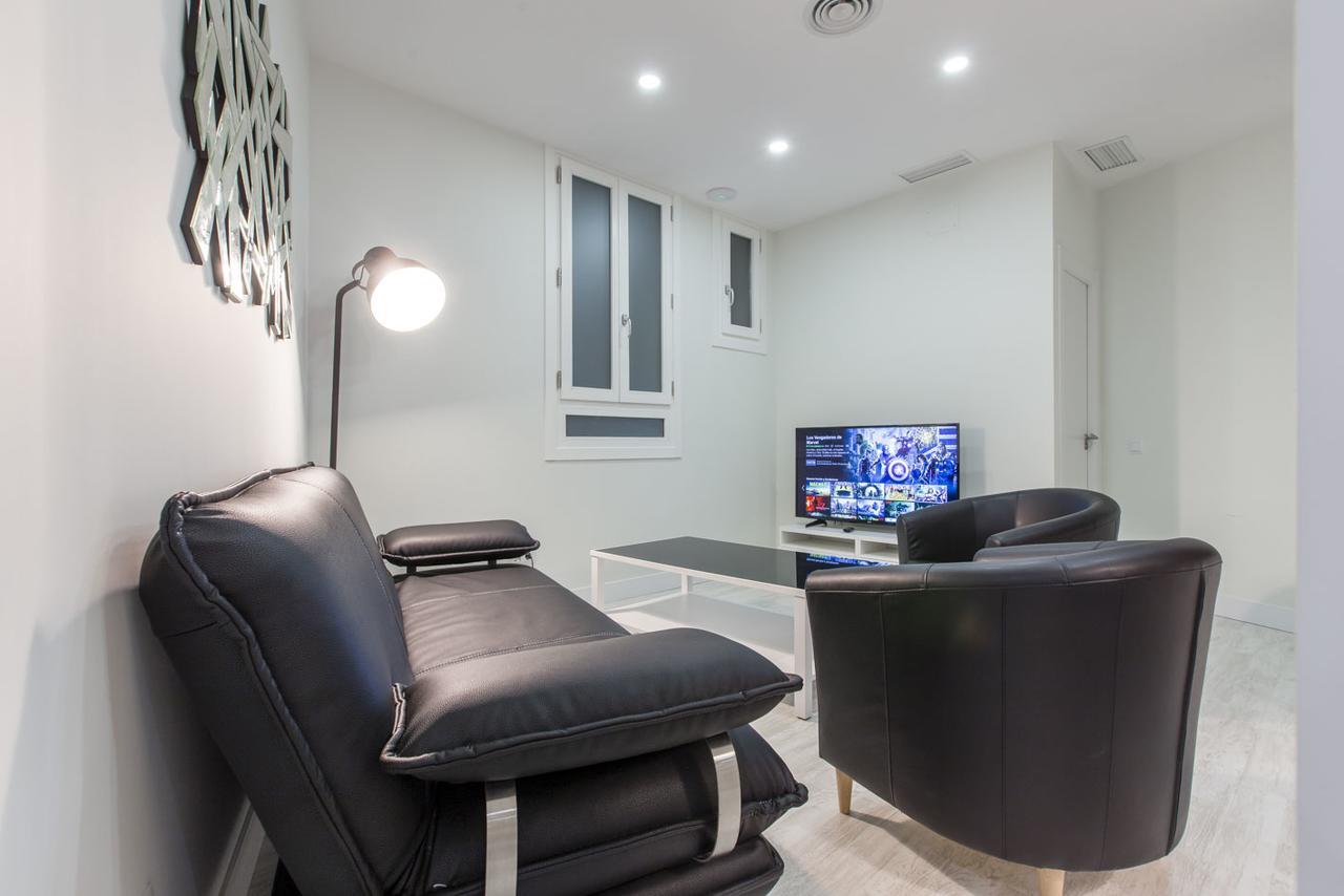 דירות Bookinmadrid Com - Cascorro Sq 18 Pax מראה חיצוני תמונה